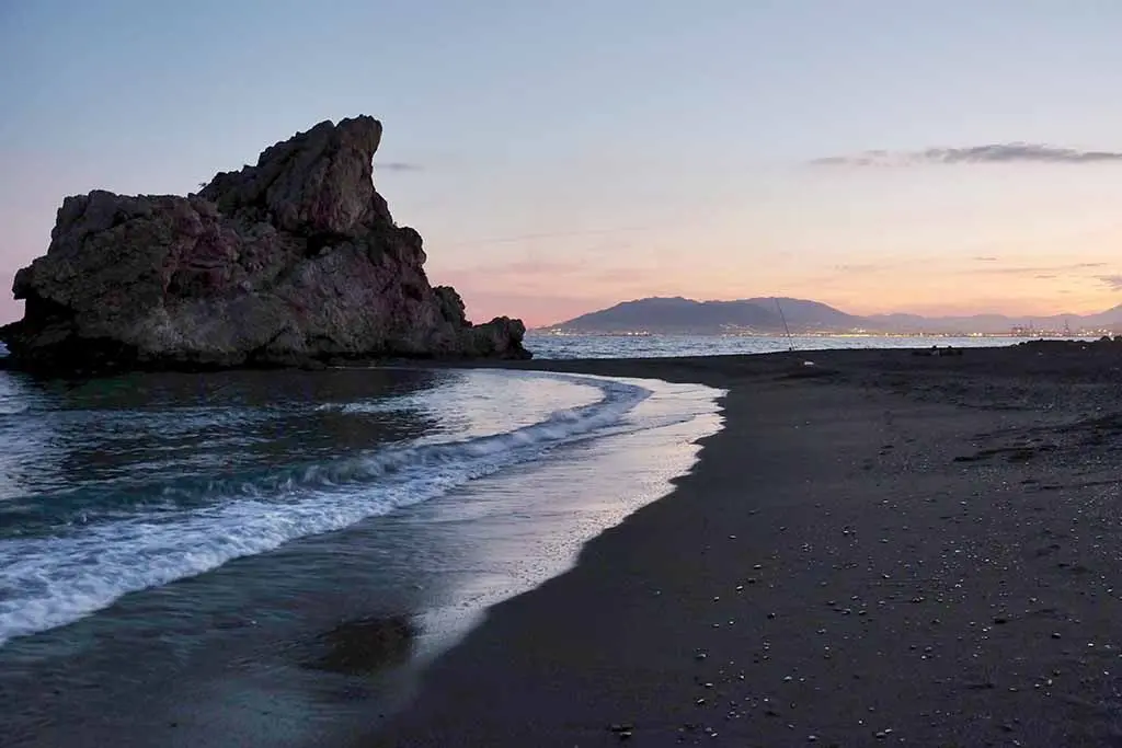 lugares para pernoctar en España Peñón del Cuervo, Málaga