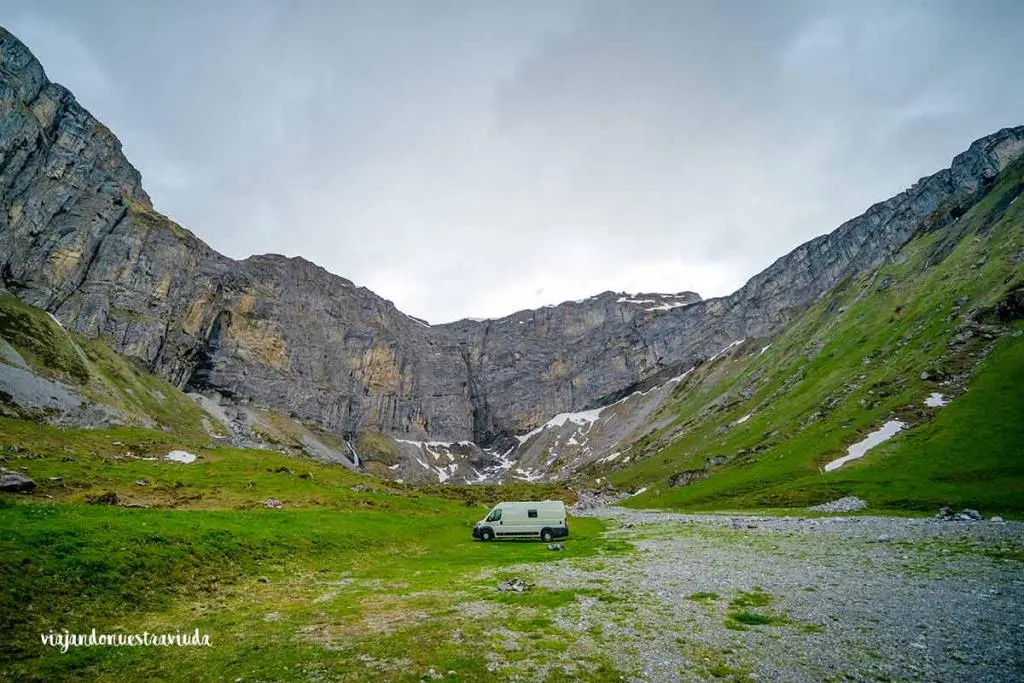 Pernoctar en Suiza con autocaravana