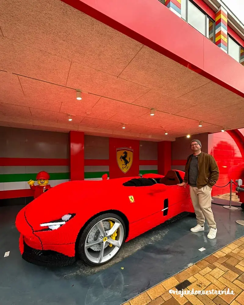 legoland Billund Ferrari tamaño real piezas lego legoland Billund Ferrari tamaño real piezas lego