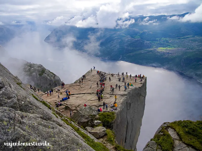 Ruta al Preikestolen Ruta al Preikestolen