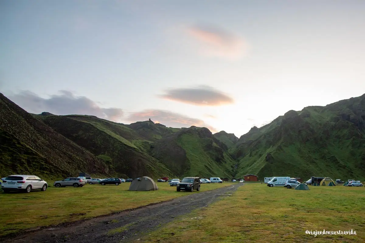 viajar a las tierras altas de islandia