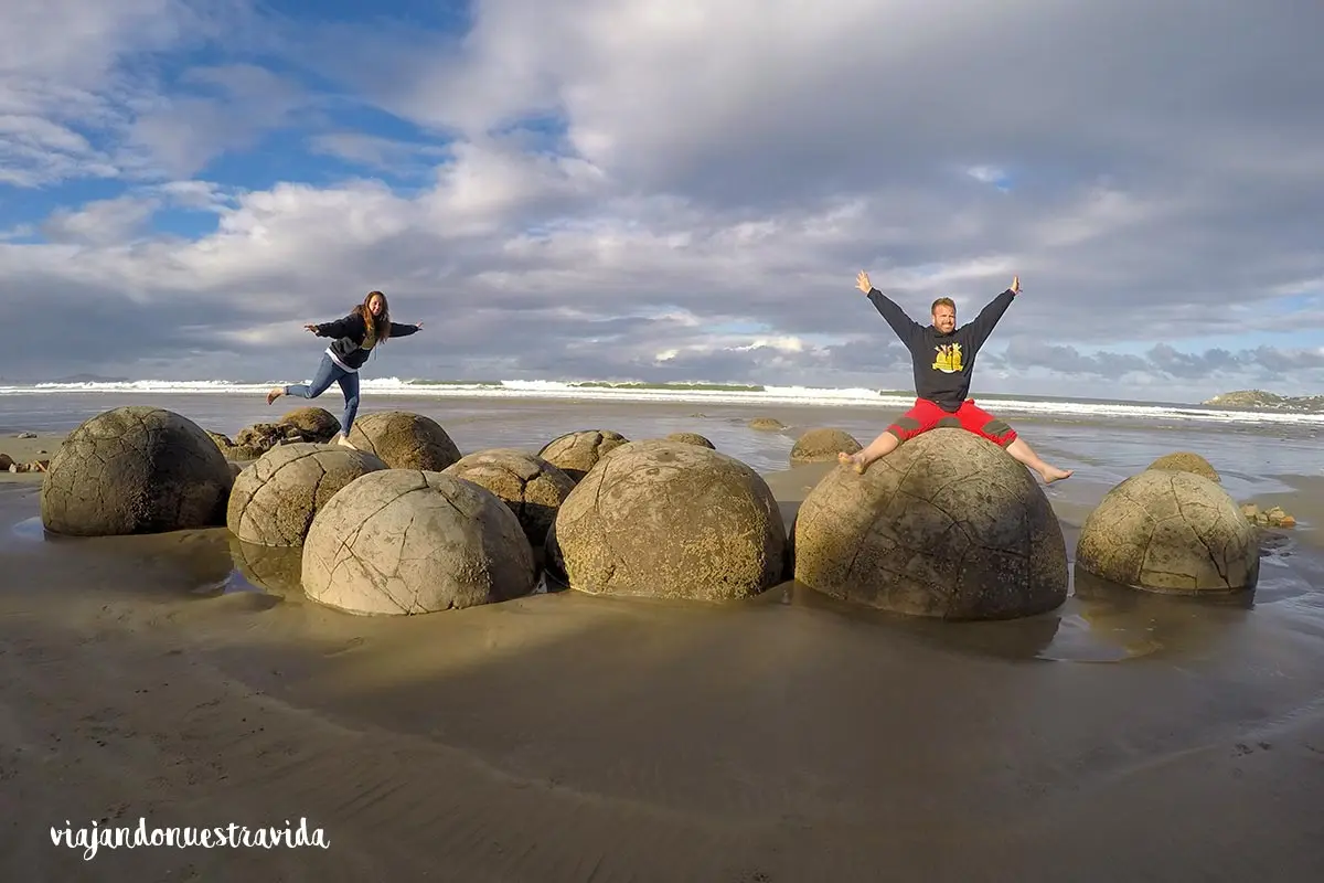Moeraki Boulders Moeraki Boulders